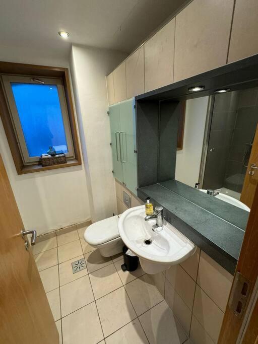 1 Bedroom In Piccadilly Circus St James Cov1 Лондон Экстерьер фото